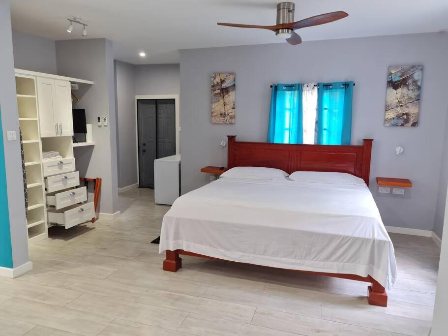 Coconut Creek Deluxe Suite Hyde Park Exterior foto